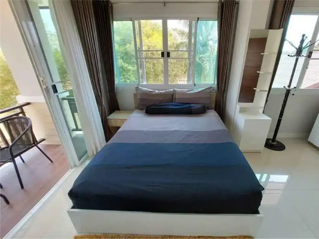 For Sale!! 2 storey house, located only 5 mins away from Black รูปที่ 8