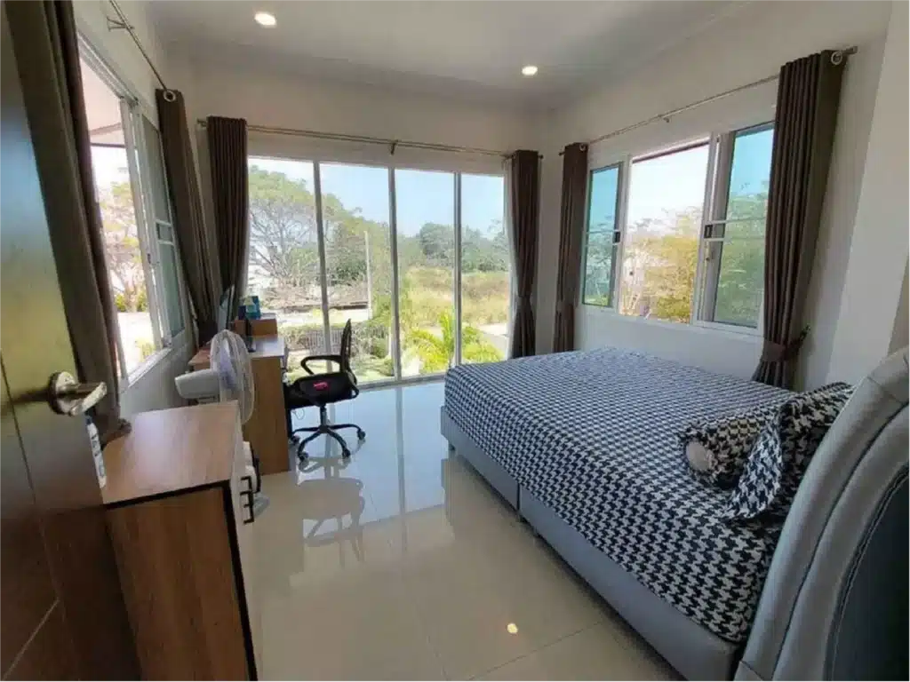 For Sale!! 2 storey house, located only 5 mins away from Black รูปที่ 12