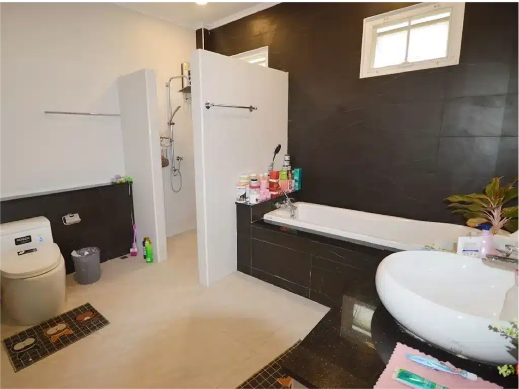 For Sale!! 2 storey house, located only 5 mins away from Black รูปที่ 25