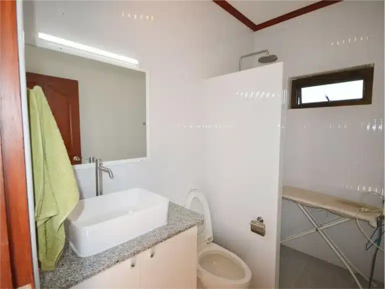 3 Years Old Villa in Pak Nam Pran , Worth the price! รูปที่ 9