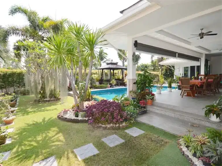 Modern Villa with 5 bedrooms close by Palm Hill Golf course- Huahin soi 6 รูปที่ 5