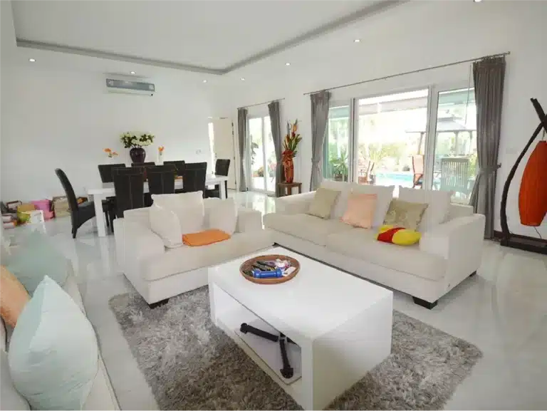 Modern Villa with 5 bedrooms close by Palm Hill Golf course- Huahin soi 6 รูปที่ 15