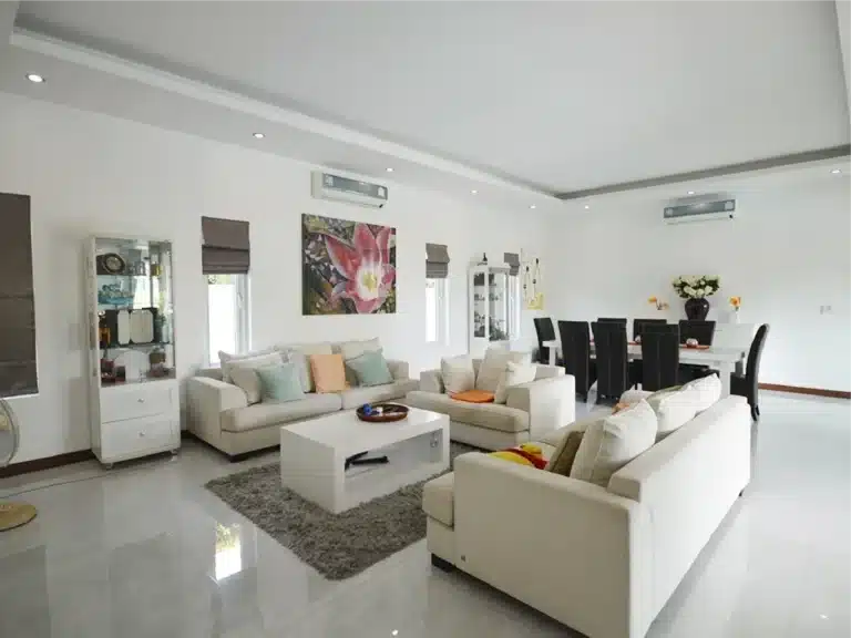 Modern Villa with 5 bedrooms close by Palm Hill Golf course- Huahin soi 6 รูปที่ 17