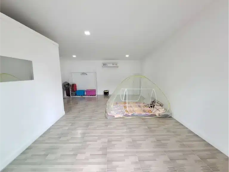 Worth the price!! Nice House with big land for sale, corner plot with Mountain รูปที่ 3