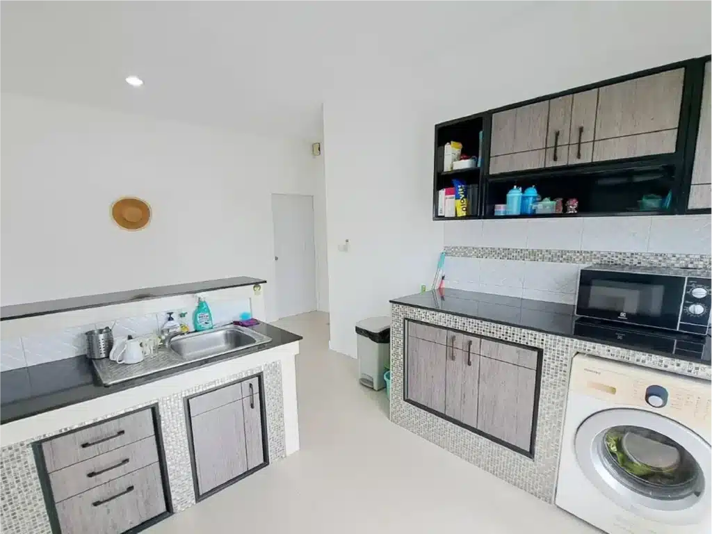 Worth the price!! Nice House with big land for sale, corner plot with Mountain รูปที่ 18