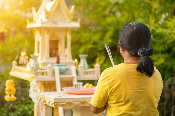 7. ไหว้ตามลักษณะของเจ้าที่ประจำพื้นที่