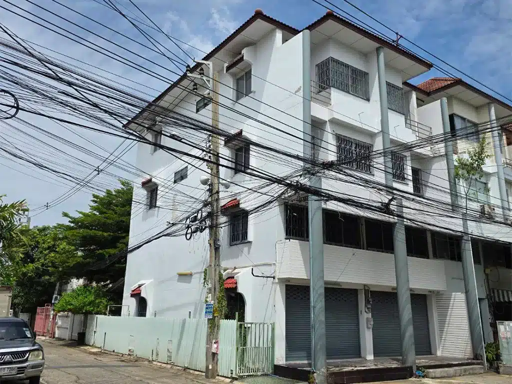ขายอาคารพาณิชย์ 3.5 ชั้น 2 คูหา หมู่บ้านดวงแก้ว นนทบุรี รูปที่ 2